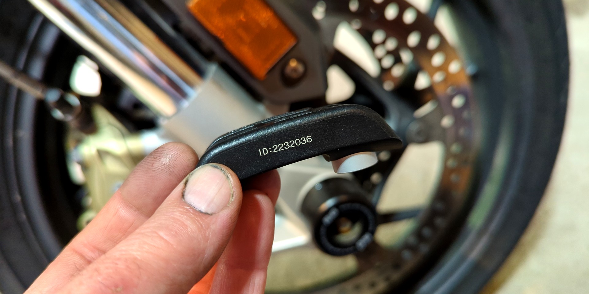 BMW R1200RS Front TPMS, Overpriced PITA