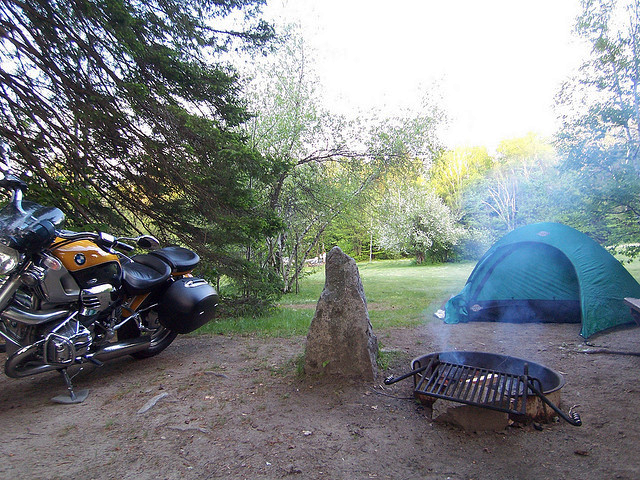 Moto Camping BMW Style